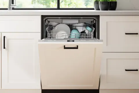 bosch-benchmark-fully-integrated-dishwasher-ajar